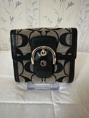Coach Black and Cream Signature Buckle Wallet